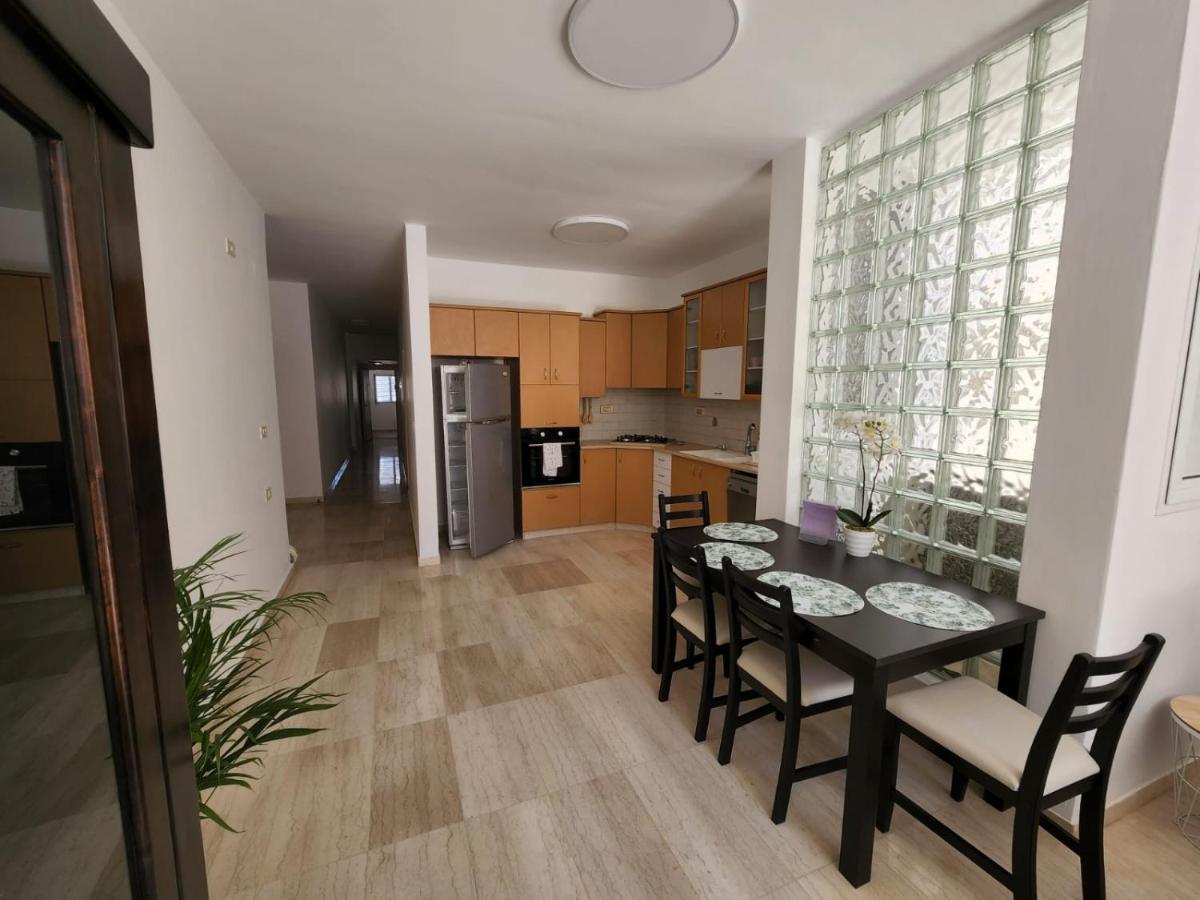 Chilling In Netanya Apartment ภายนอก รูปภาพ
