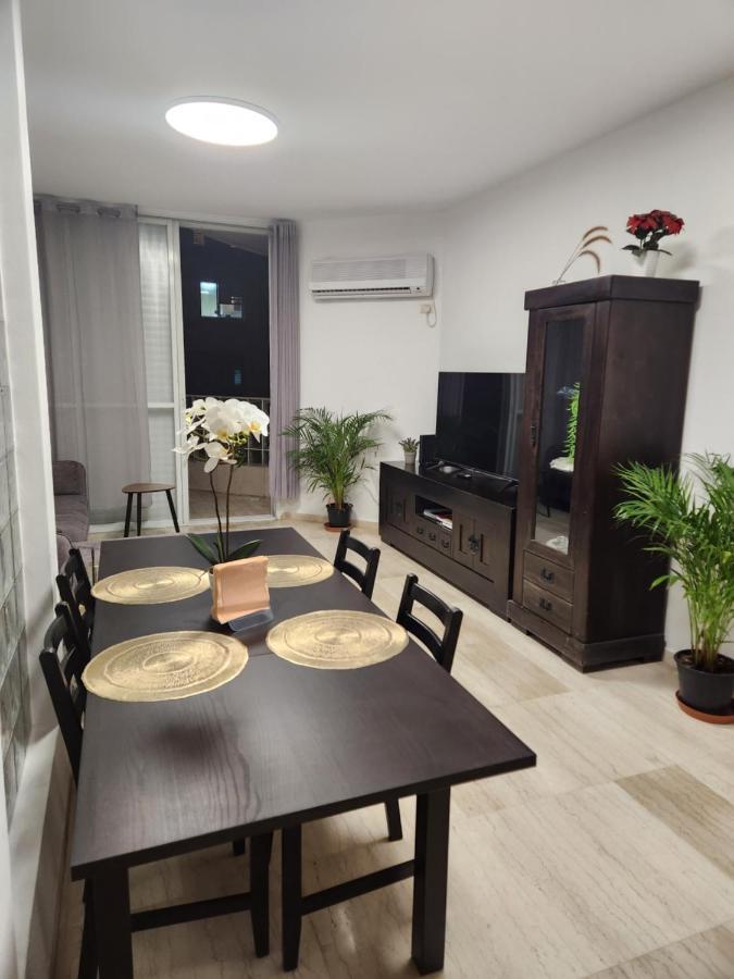 Chilling In Netanya Apartment ภายนอก รูปภาพ